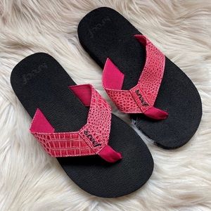 reef women’s flip flops